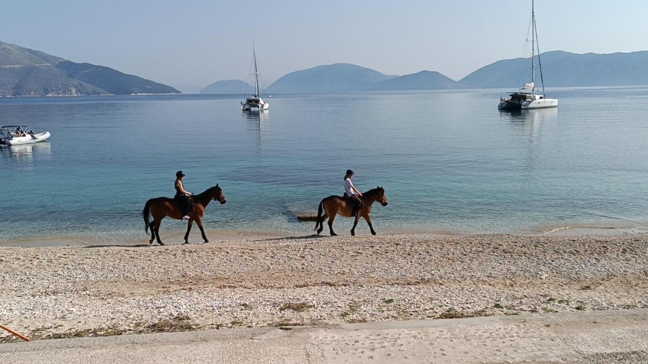 Camping Karavomilos Сами Экстерьер фото